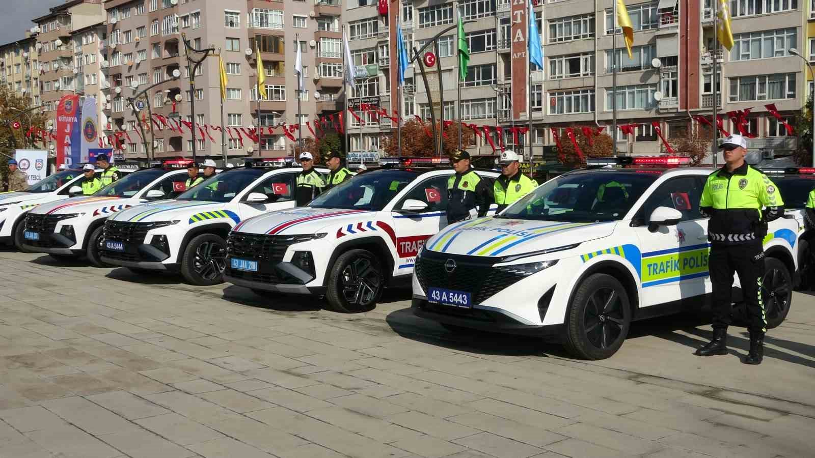 Kütahya’da polis ve jandarmaya araç takviyesi