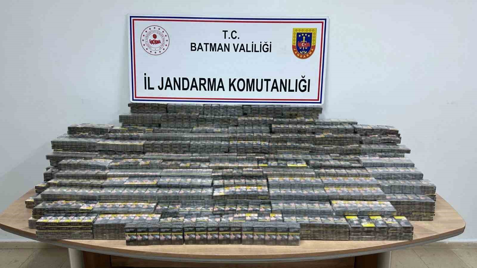 Batman’da durdurulan araçta gümrük kaçağı sigara ele geçiridi
