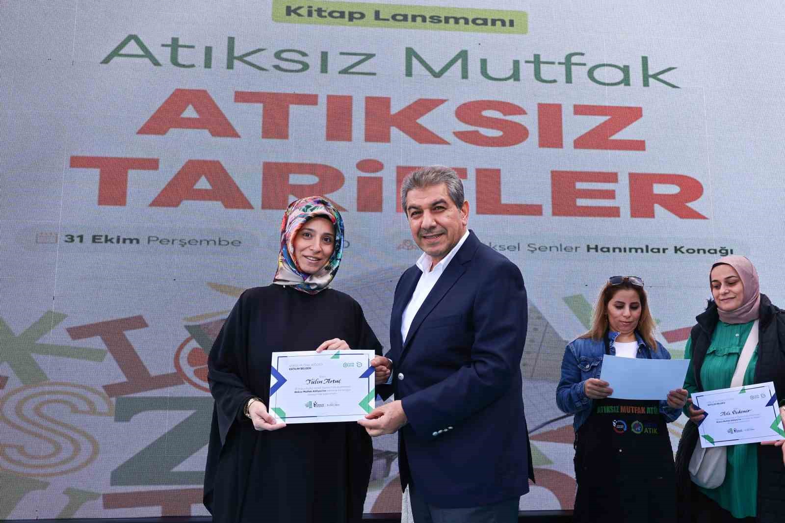 Esenler’de “Atıksız Tarifler” kitabının lansmanı düzenlendi
