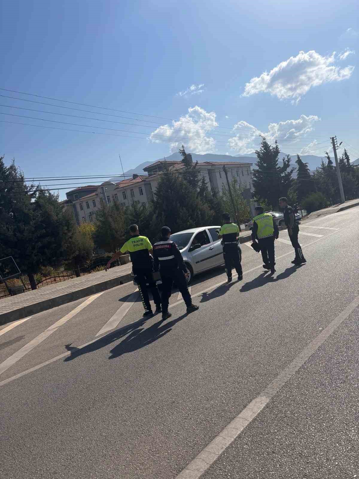 Fethiye’de polis ve jandarmadan ortak denetim
