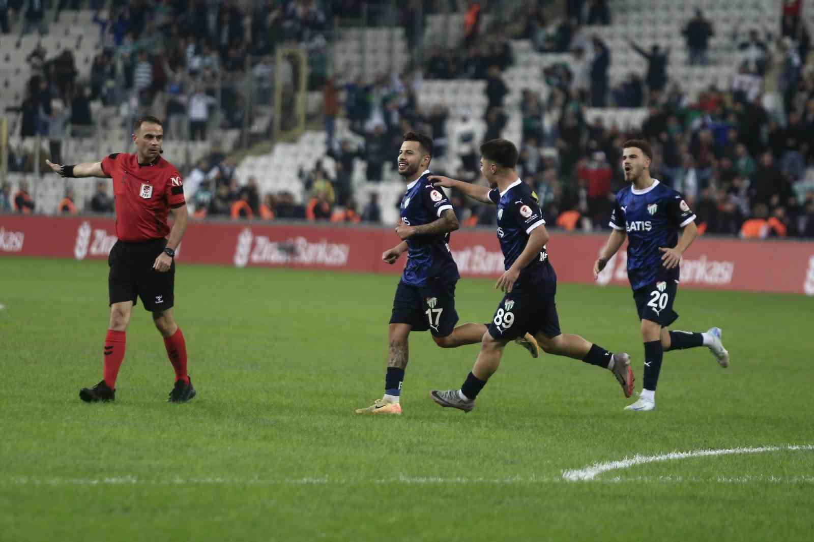 Ziraat Türkiye Kupası: Bursaspor: 3 - Turgutluspor: 1
