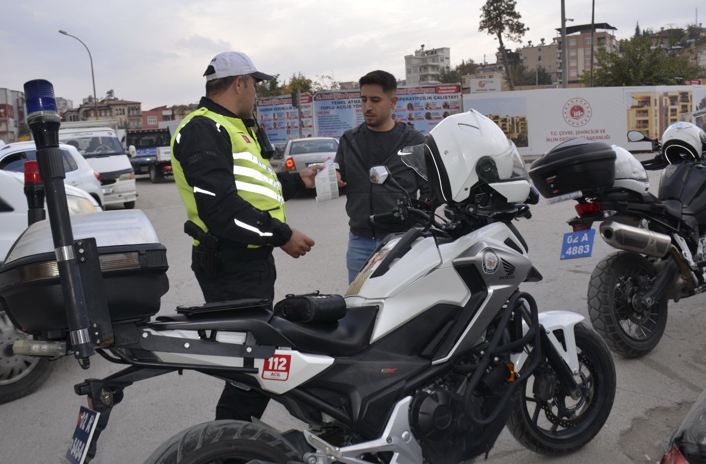 Besni’de şok trafik uygulaması