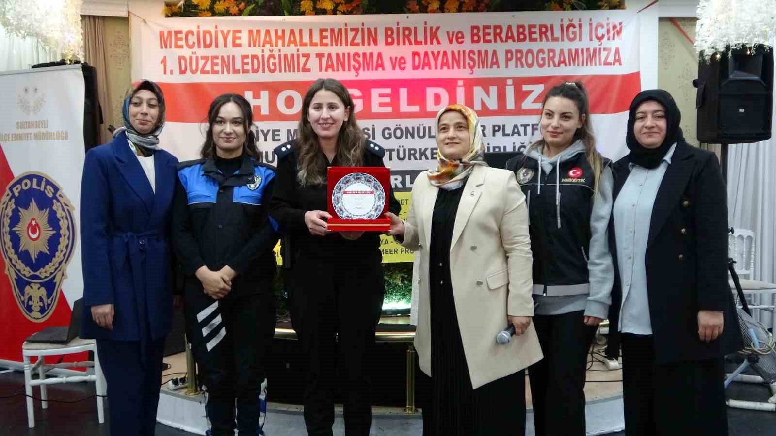 Sultanbeyli’de Annelere “Uyuşturucu” semineri