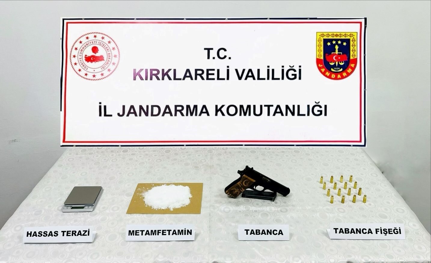 Kırklareli’nde uyuşturucu operasyonu: 12 gözaltı