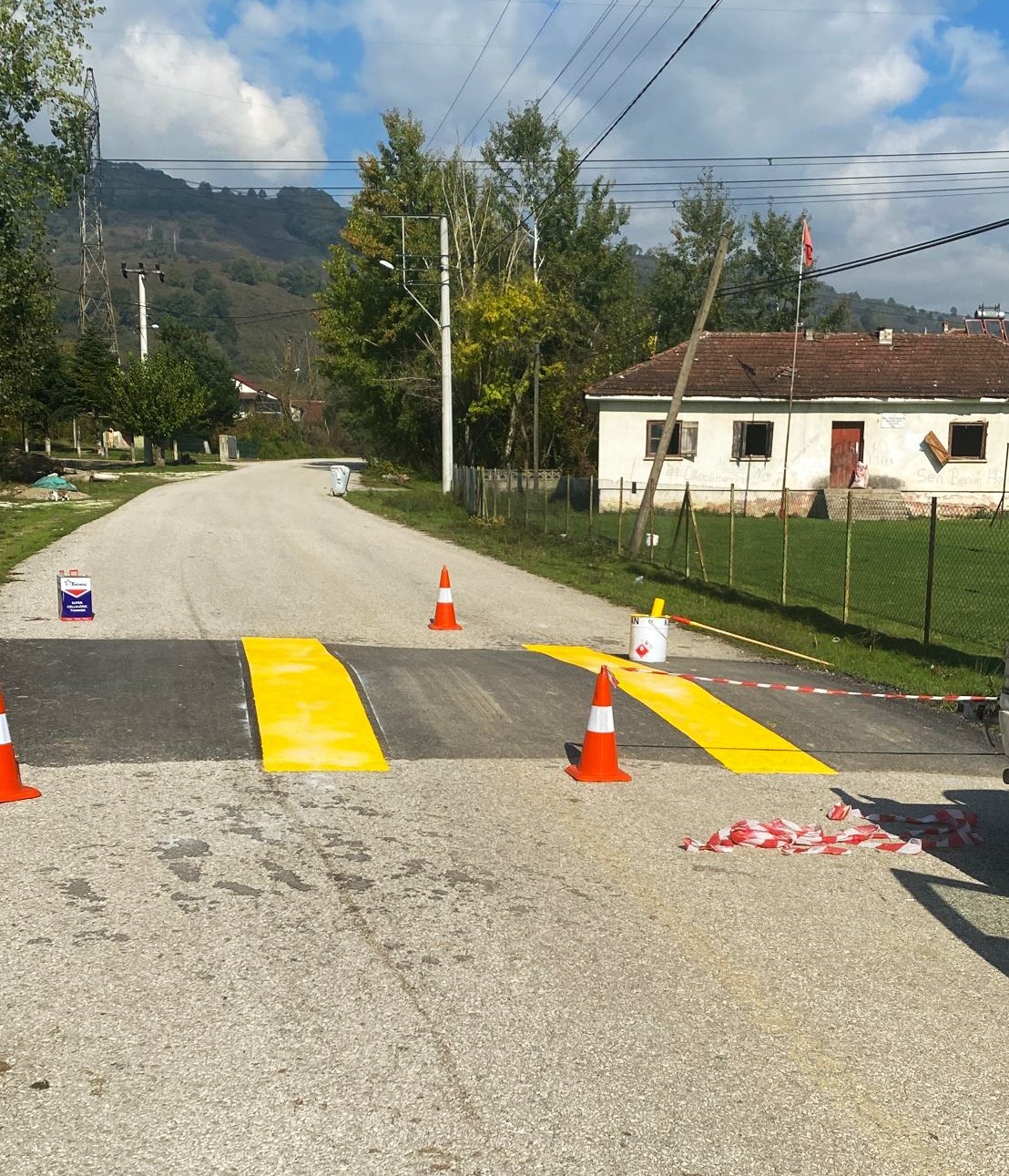 Köylerde hız kesici çalışmaları sürüyor
