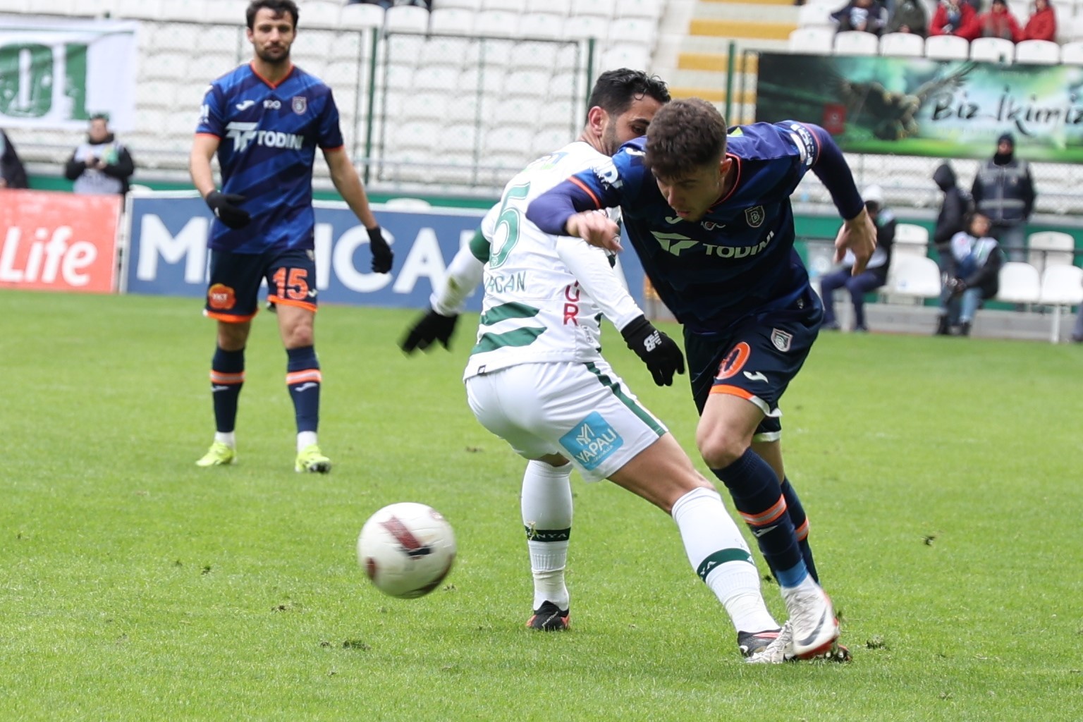 Konyaspor ile RAMS Başakşehir 27. randevuda
