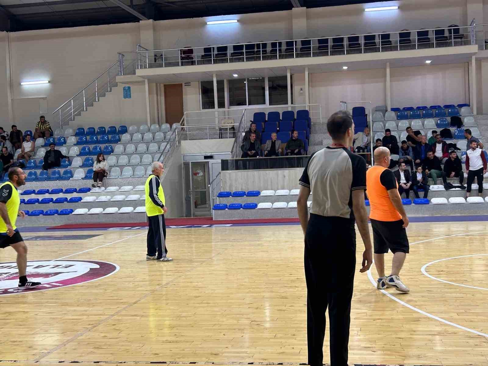 Elazığ İl Özel İdare birimler arası basketbol turnuvası başladı
