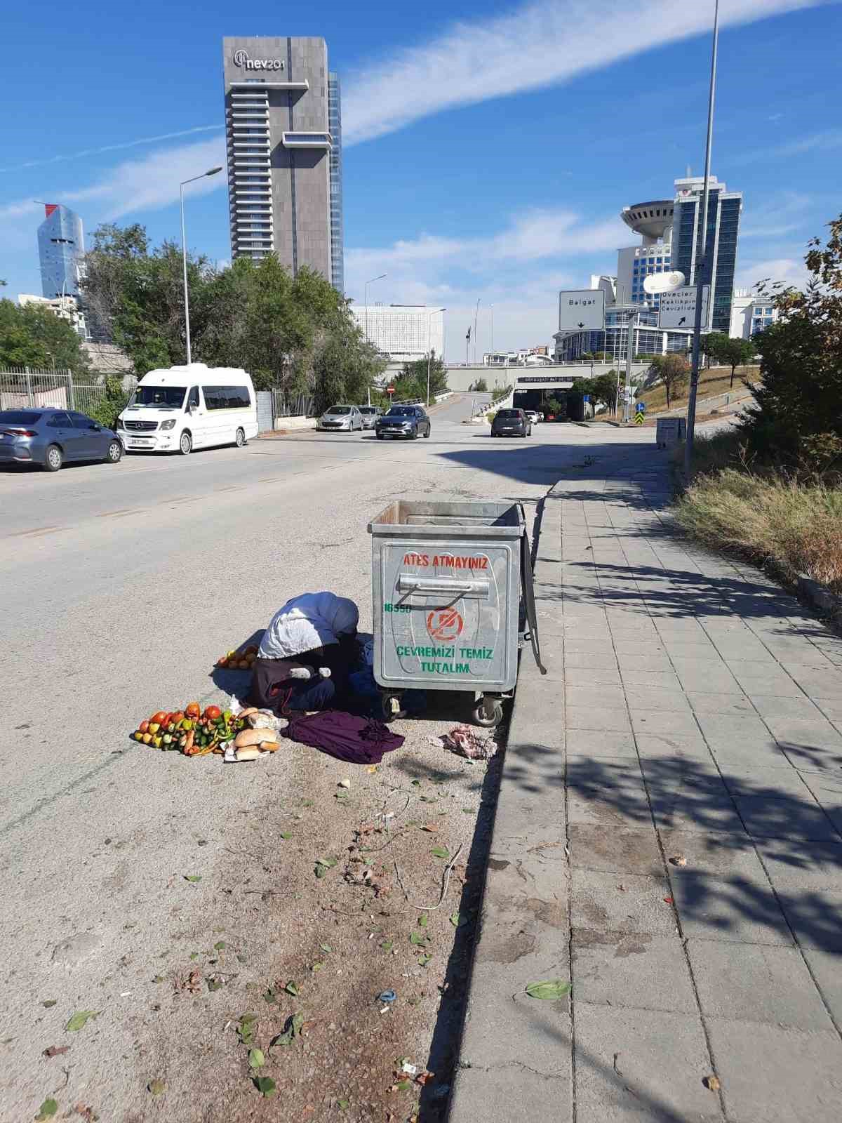 Çöpten yemek toplama numarasıyla dilencilik yapan kadın yakalandı
