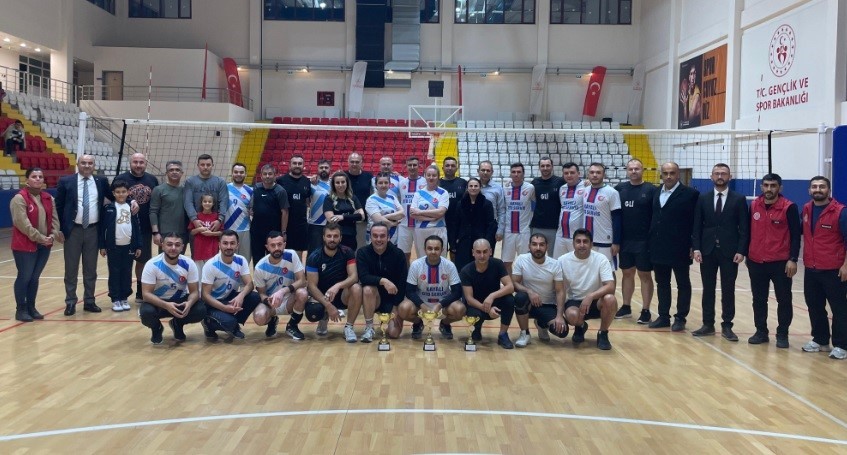 Tavşanlı’da Voleybol Turnuvası