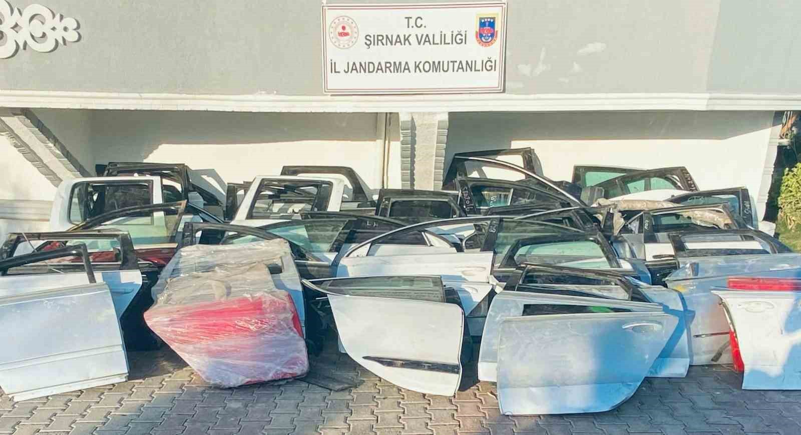 Şırnak’ta jandarma 9 milyon 120 bin TL’lik kaçakçılığı önledi