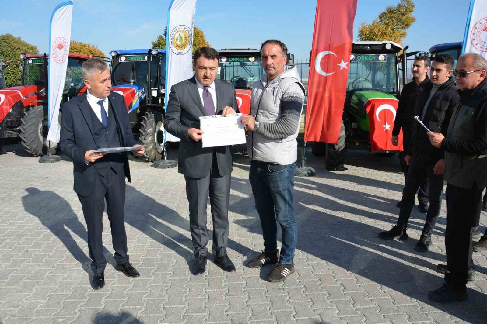 Kütahya’da ORKÖY desteklerinden köylülere 900 milyon TL’lik girdi sağlandı
