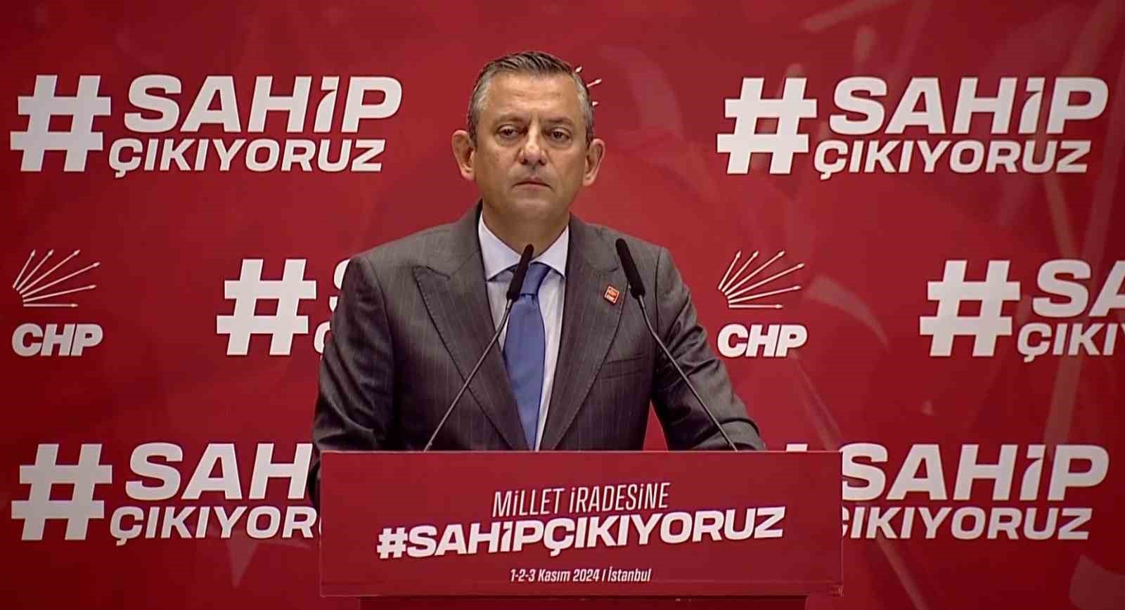 CHP Genel Başkanı Özgür Özel, partisinin grup değerlendirme toplantısına katıldı