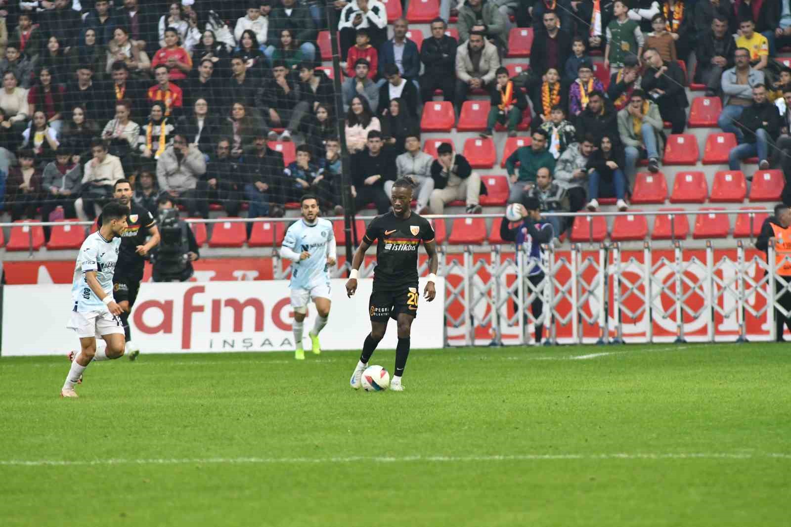 Trendyol Süper Lig: Kayserispor: 0 - Adana Demirspor: 0 (Maç sonucu)