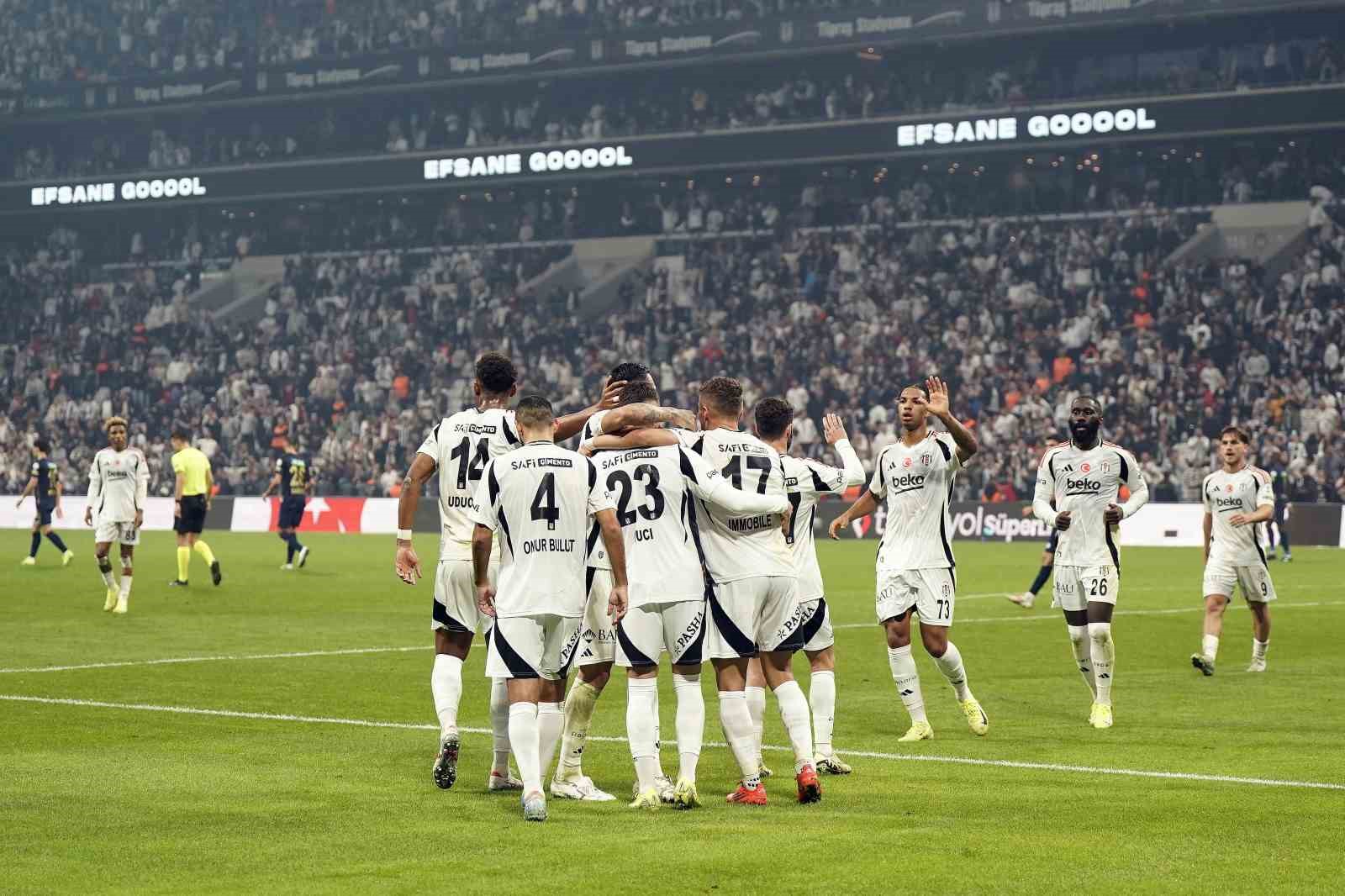 Trendyol Süper Lig: Beşiktaş: 1 - Kasımpaşa: 0 (İlk yarı)