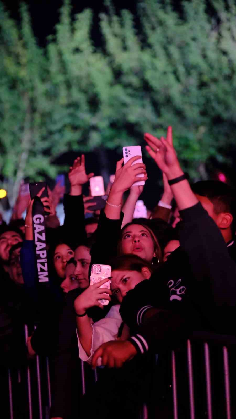 Aydınfest Gençlik Festivali ikinci gününde binlerce kişiyi ağırladı
