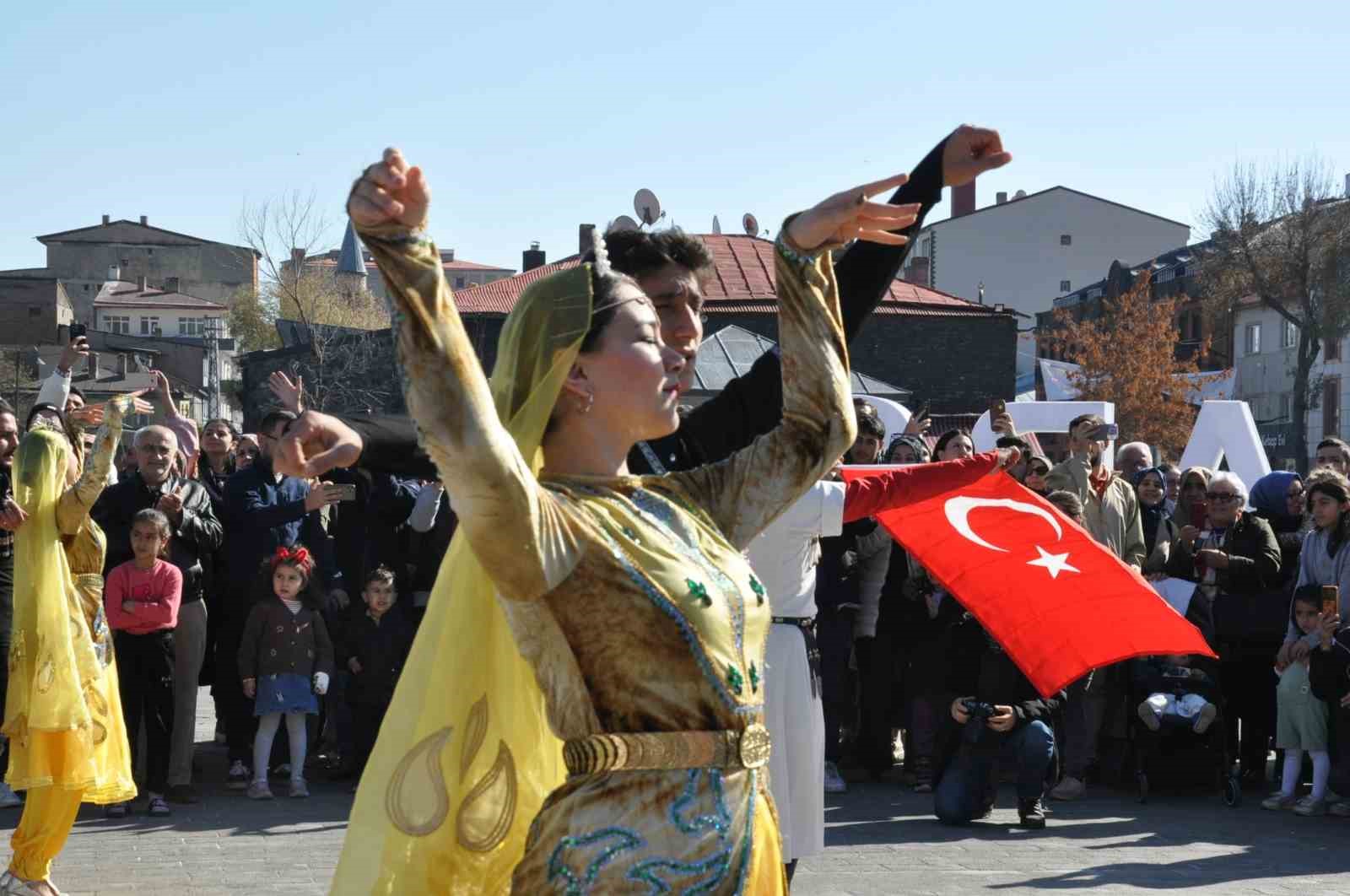 Kars Uluslararası Aşıklar Bayramı başladı
