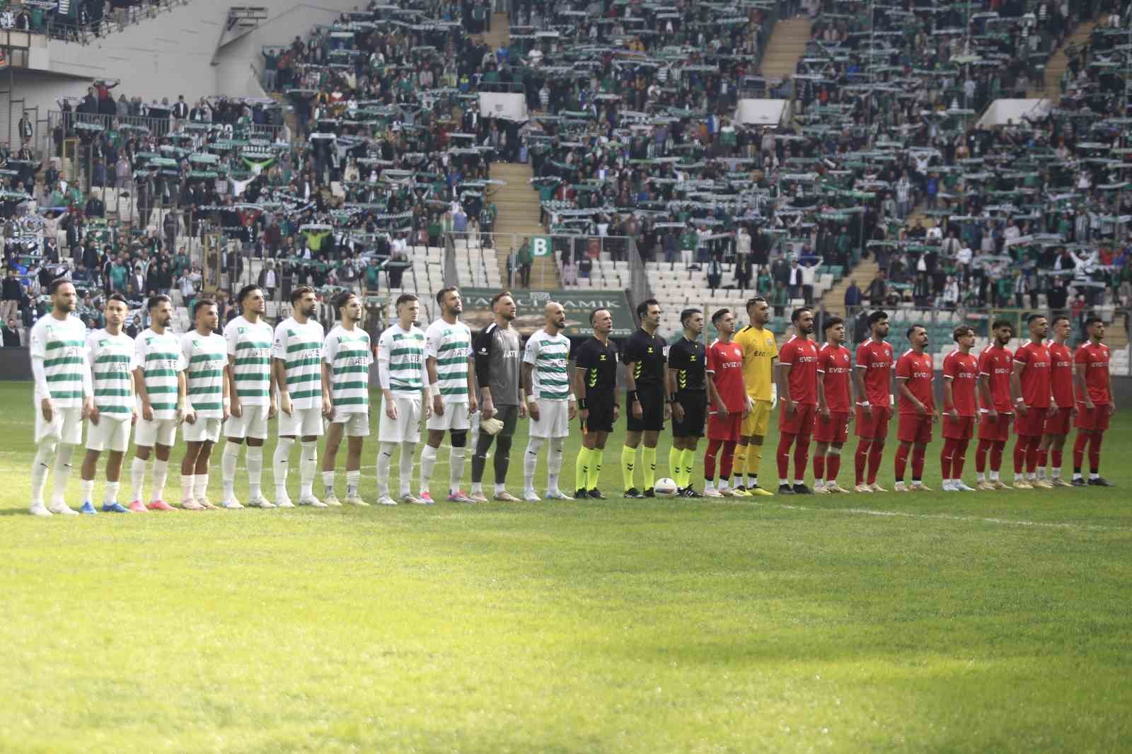 Nesine 3. Lig: Bursaspor: 4 - Kuşadasıspor: 1