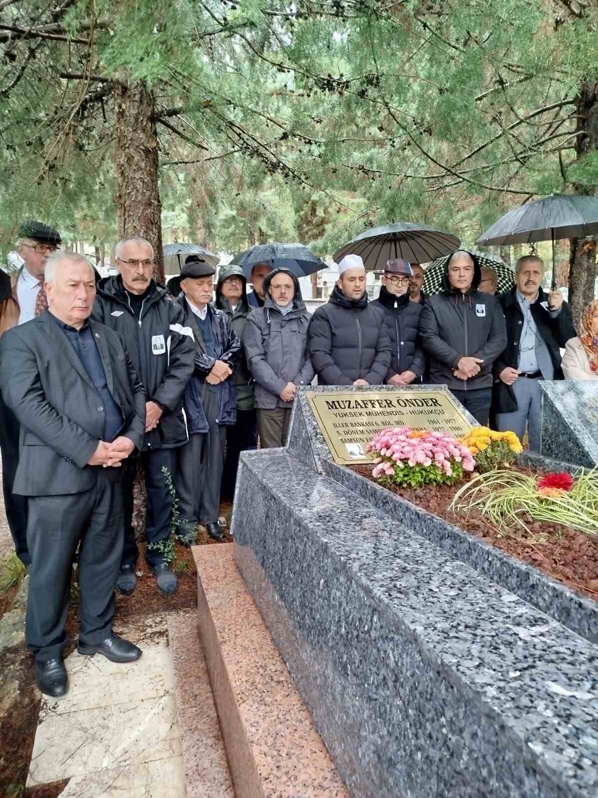 Samsun’un kurucu Büyükşehir Belediye Başkanı Muzaffer Önder, vefat yıldönümünde anıldı
