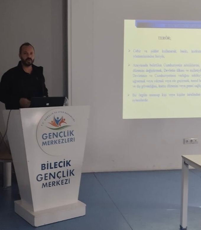 D&uuml;zenlenen seminerde 127 &ouml;zel g&uuml;venlik bilgilendirildi

