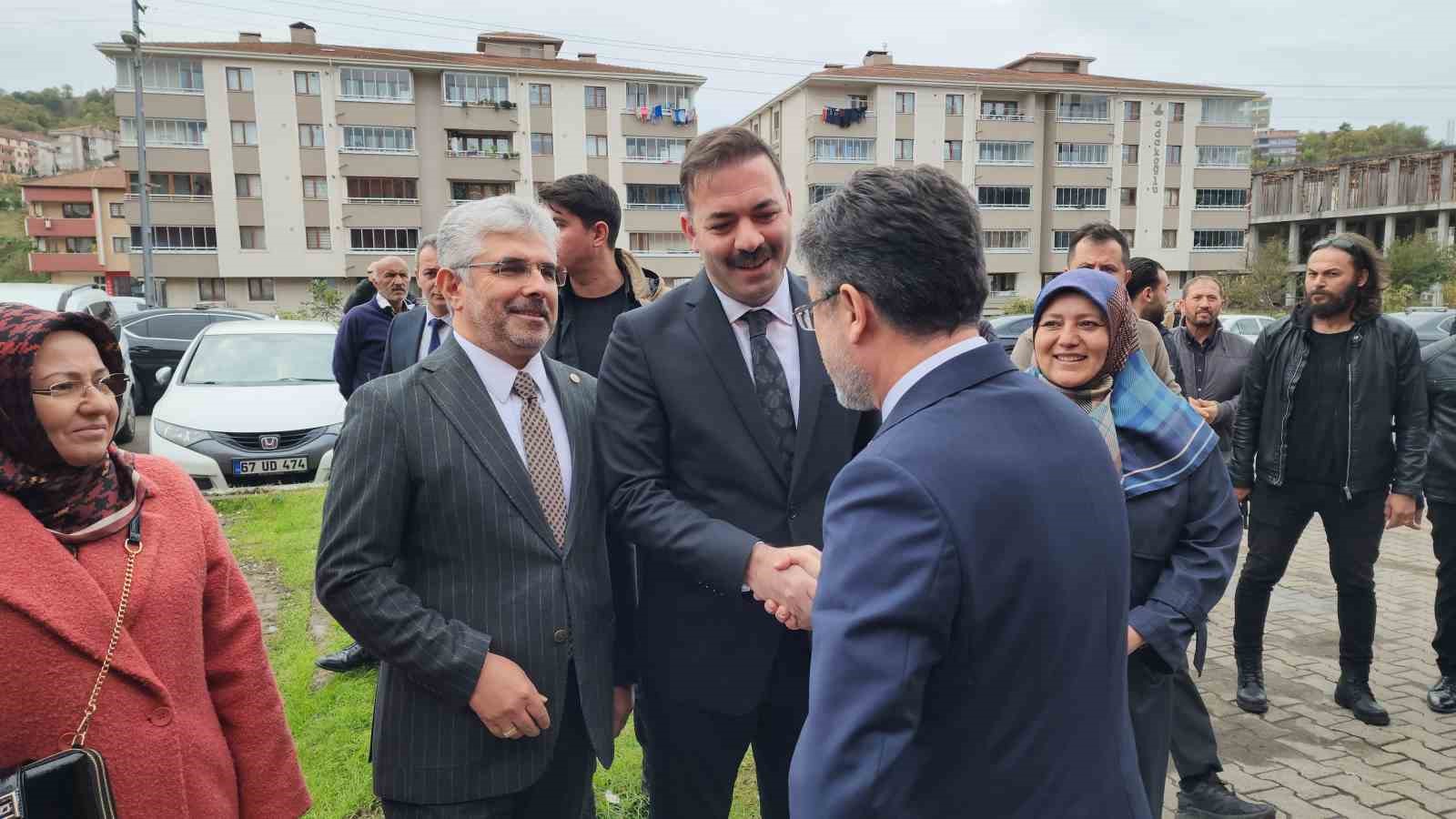 Bakan Yumaklı, AK Parti Karadeniz Ereğli İlçe Başkanlığı kongresinde konuştu
