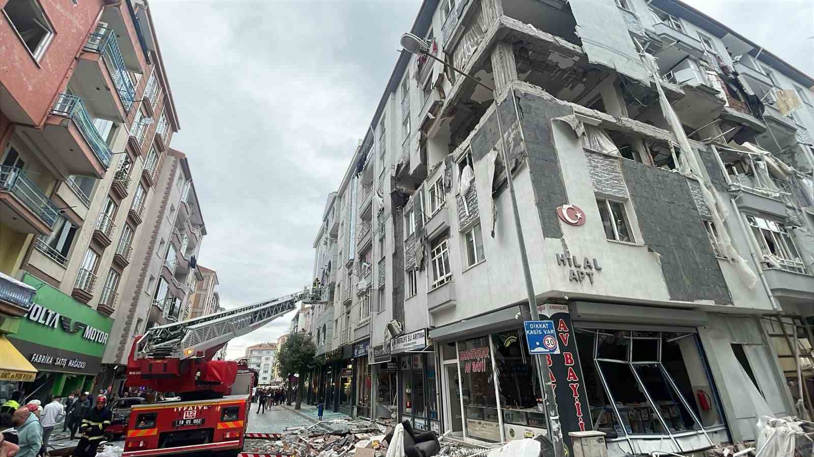 &Ccedil;orum Belediye Başkanı Aşgın: "Şu anda ağır yaralı hemşehrimiz yok, 3 hemşehrimizin tedavileri hastanelerde devam ediyor"
