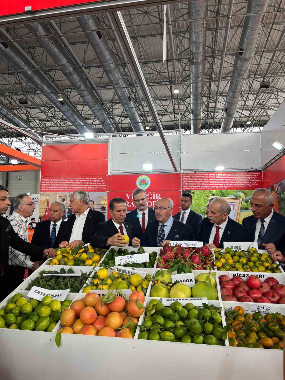 Tarım fuarında birçok ürün ziyaretçilere tanıtıldı
