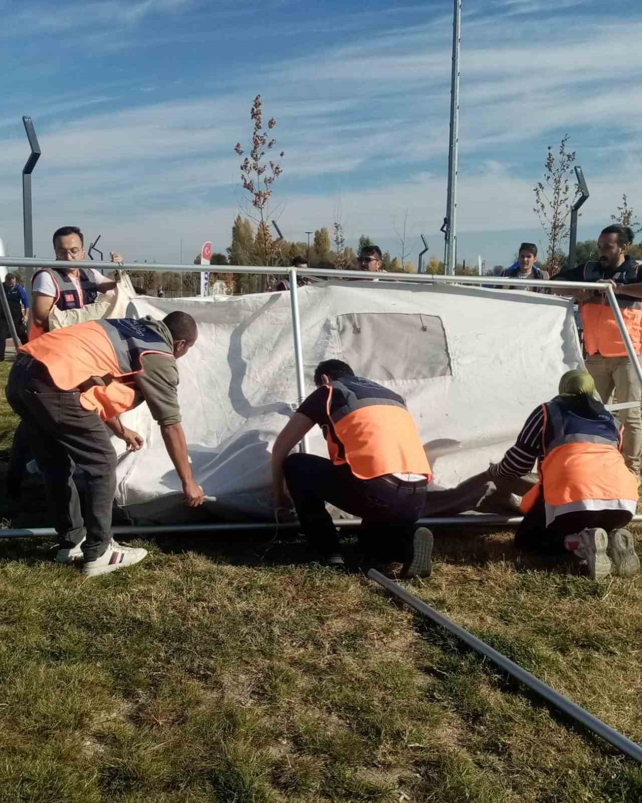 Kütahya’da AFAD Gönüllüleri, "Destek AFAD Gönüllüleri Buluşuyor" etkinliğinde bir araya geldi
