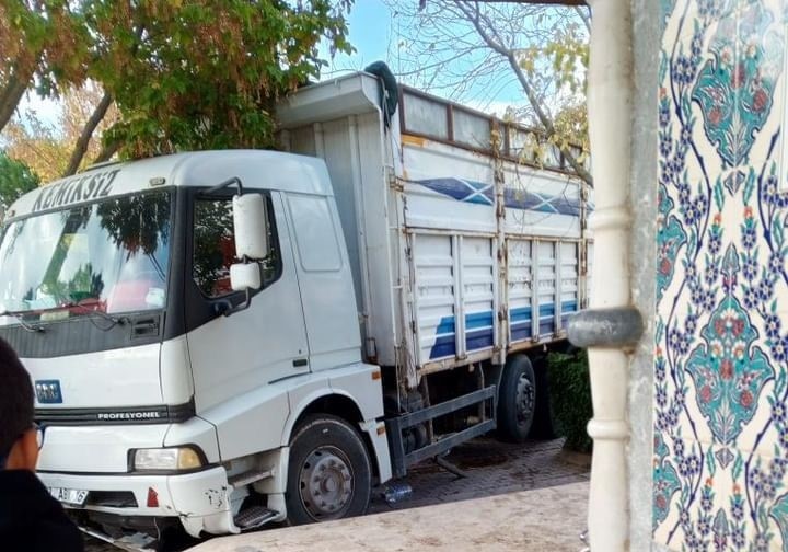 Gönen’de çeşme başında kaza: 1 kişi yaralandı
