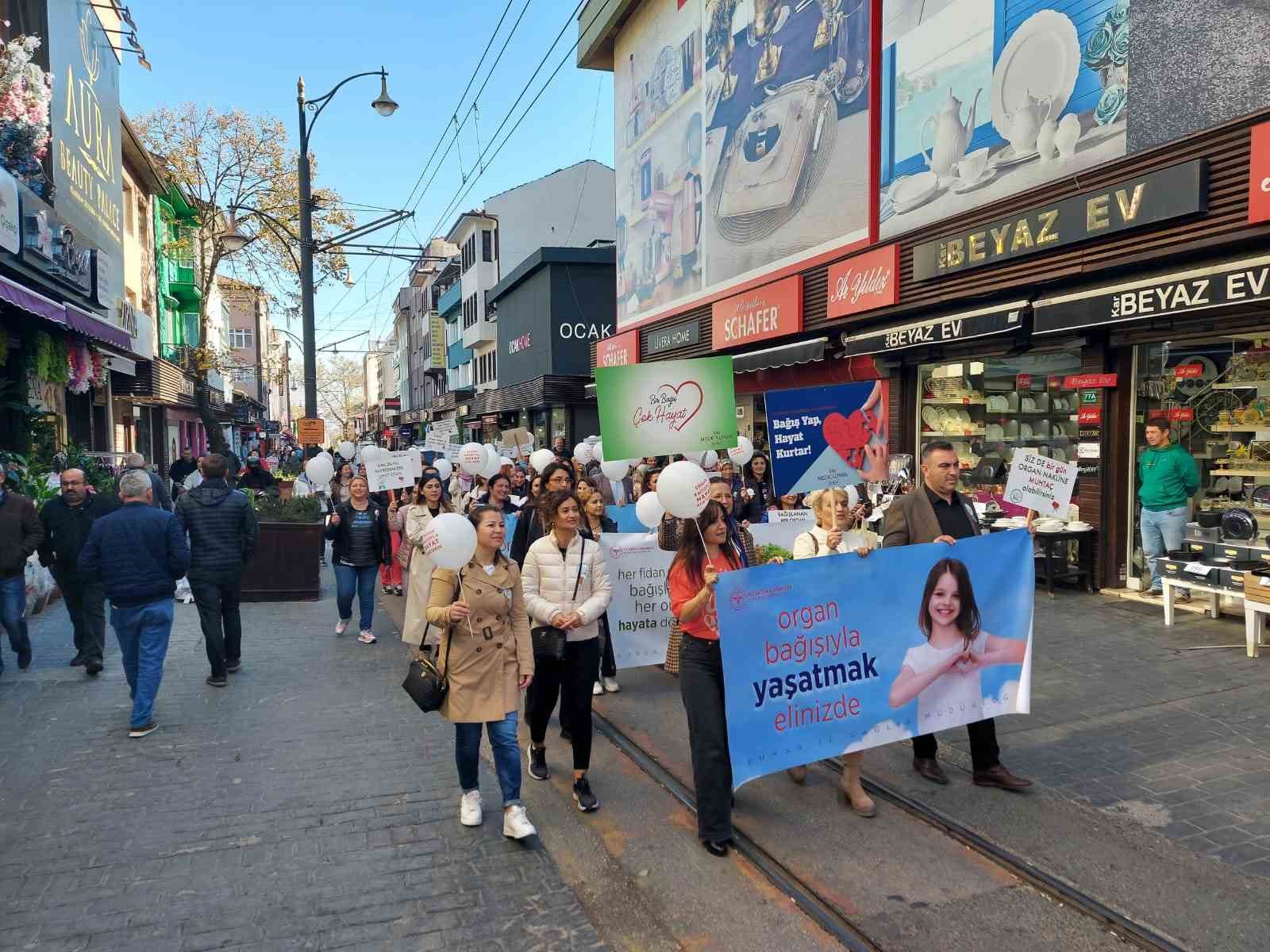 Bursa’da Organ Bağışı haftası etkinlikleri yürüyüşle başladı
