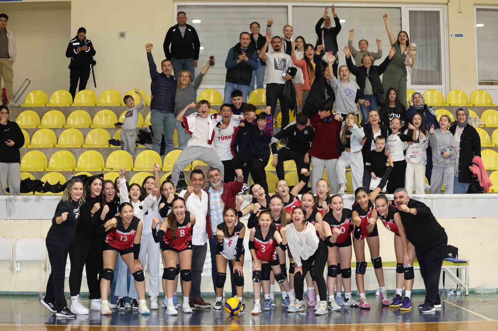 Şehzadeler Belediyesi Manisa BBSK’yı 3-2 yendi
