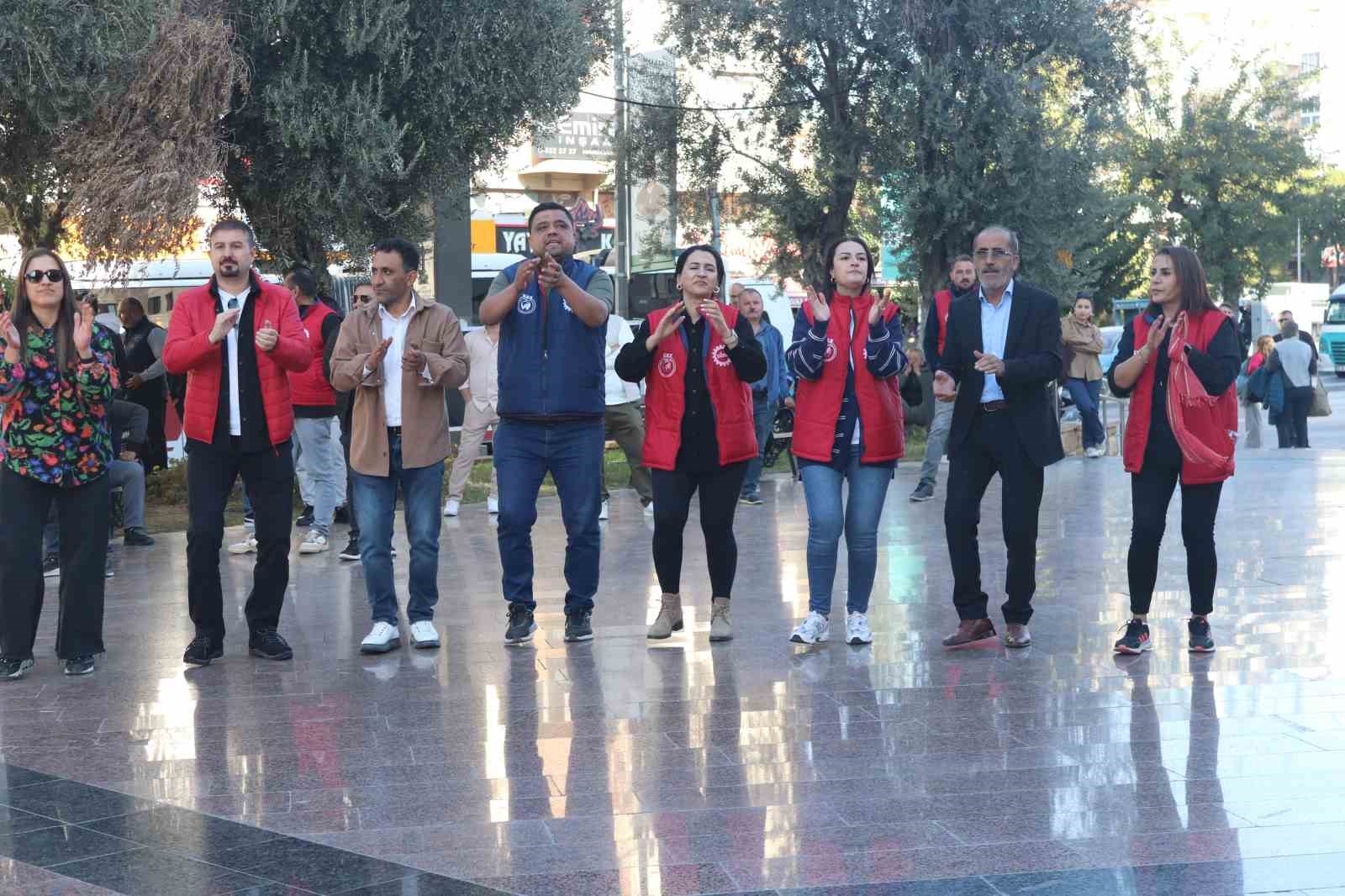 Buca Belediyesi işçileri adım adım greve gidiyor
