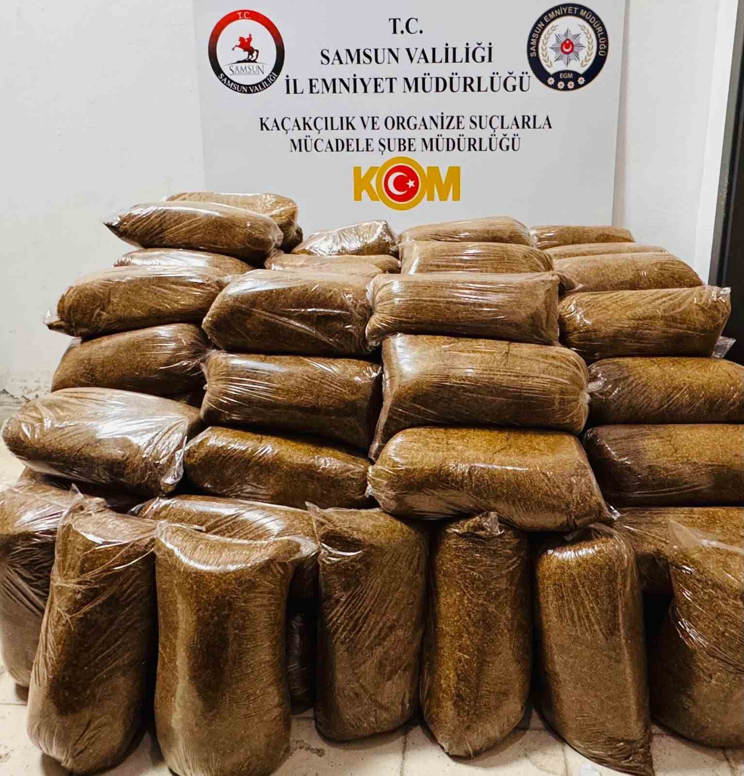 Samsun’da polisin arama yaptığı araçta 475 kilogram kaçak tütün ele geçirildi
