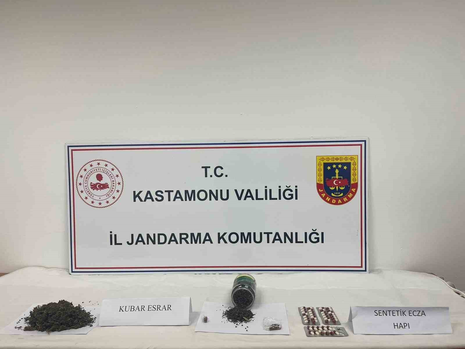 Kastamonu’da üç ilçede uyuşturucu operasyonu: 2 kişi tutuklandı
