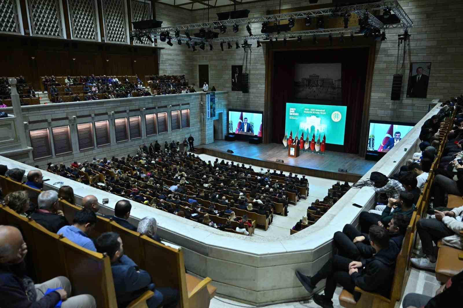 Cumhurbaşkanı Yardımcısı Yılmaz: "Üniversitelerin kapısı ardına kadar açık olmak zorundadır"
