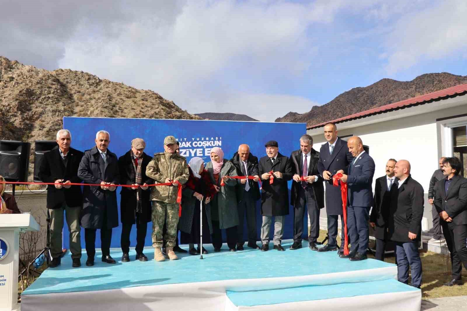 Şehit Yüzbaşı Burak Coşkun’un adı doğduğu köyde yaşatılacak