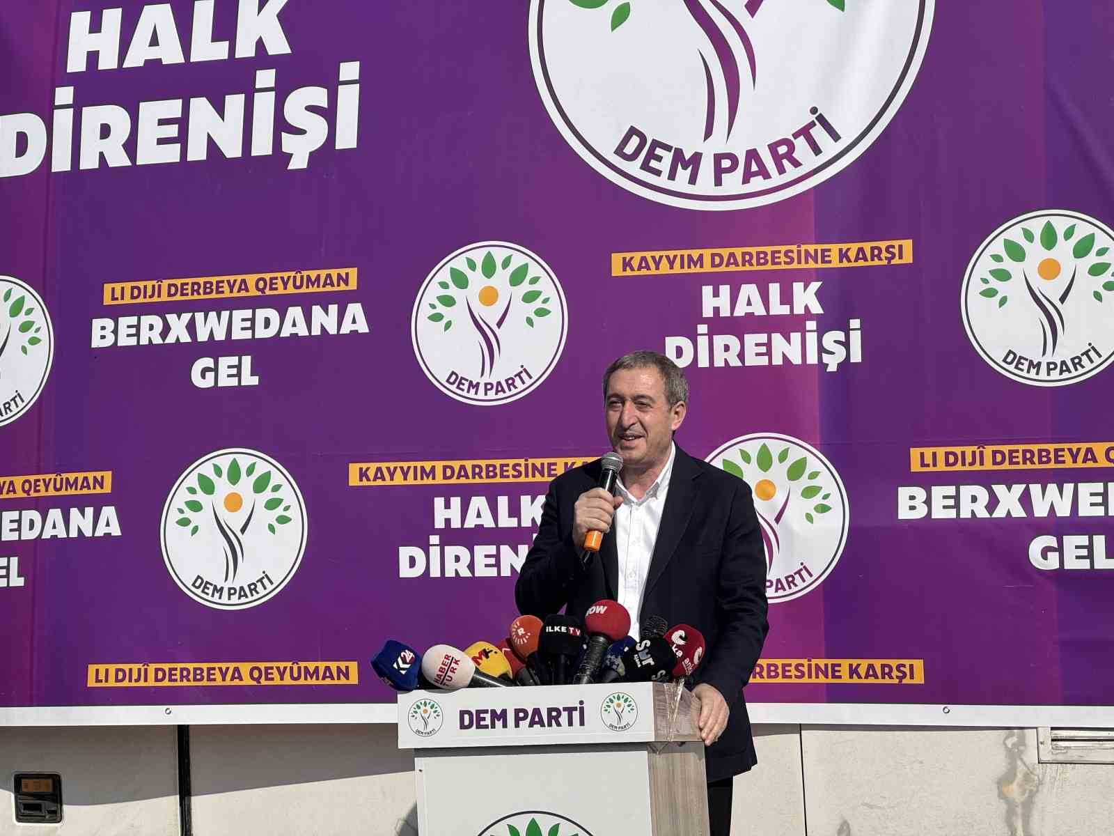 DEM Parti Genel Başkanı Bakırhan: &quot;Bahçeli’nin uzattığı eli tuttuk&quot;