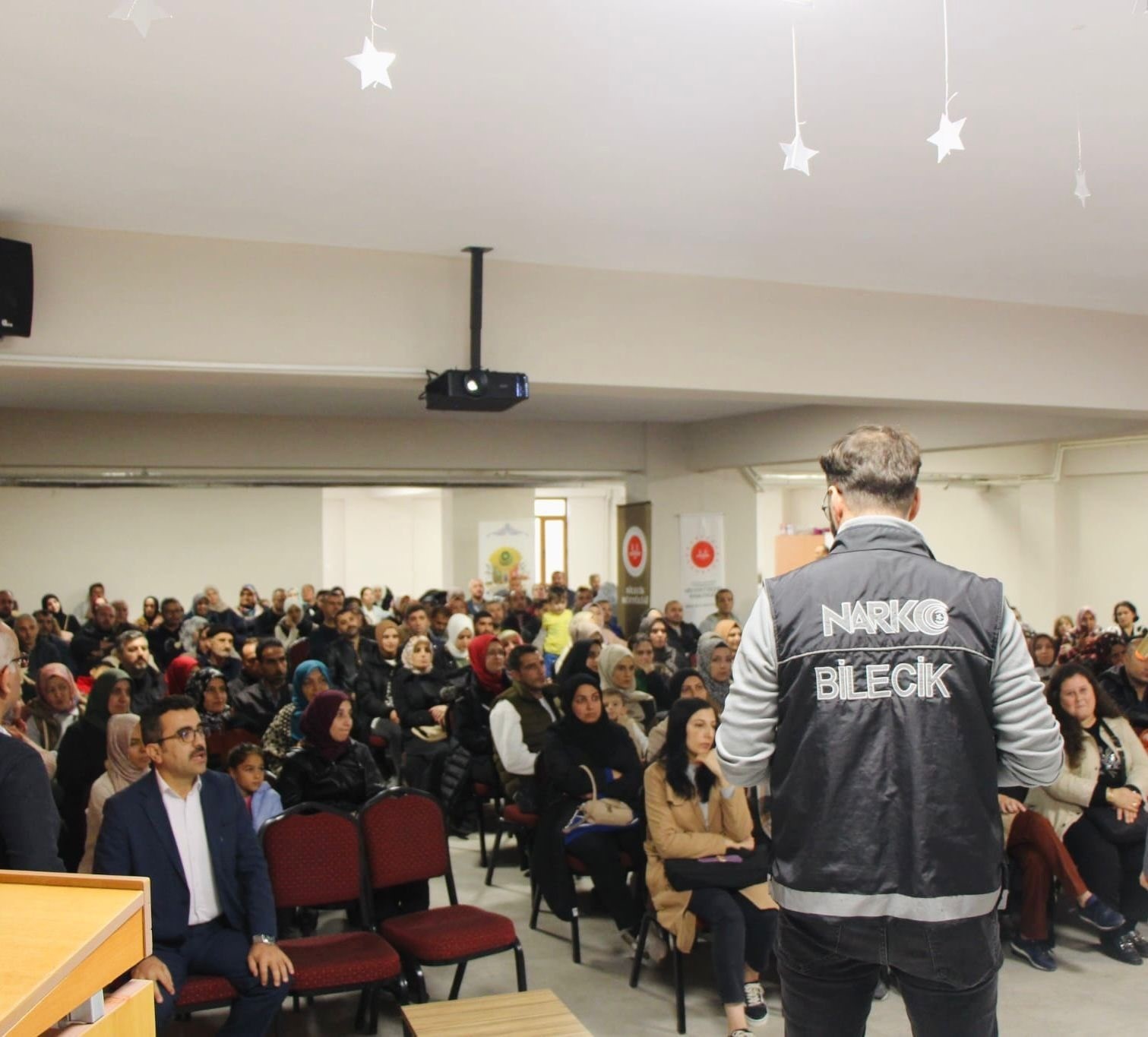 Bilecik&rsquo;te narkotik ekipleri velileri bilgilendirdi
