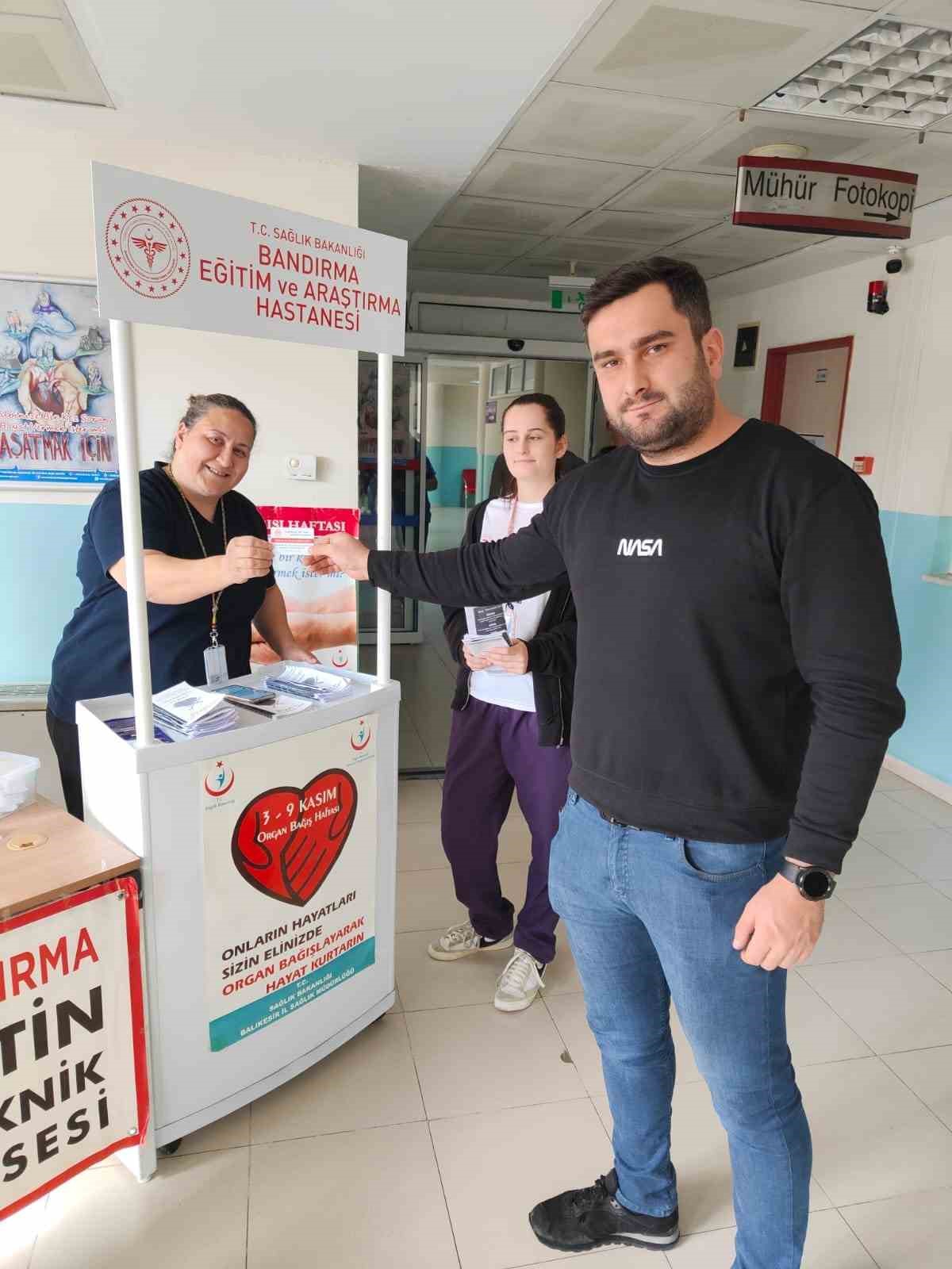 Bandırma’da organ bağışı farkındalığına gençlerden destek
