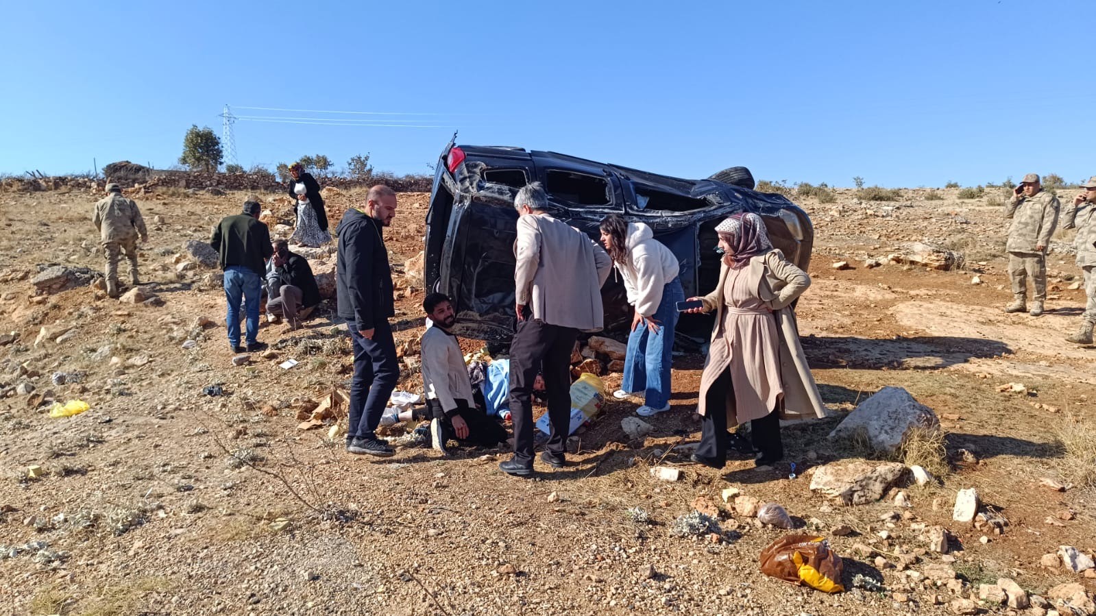 Mardin’de otomobil takla attı: 3 ölü, 5 yaralı