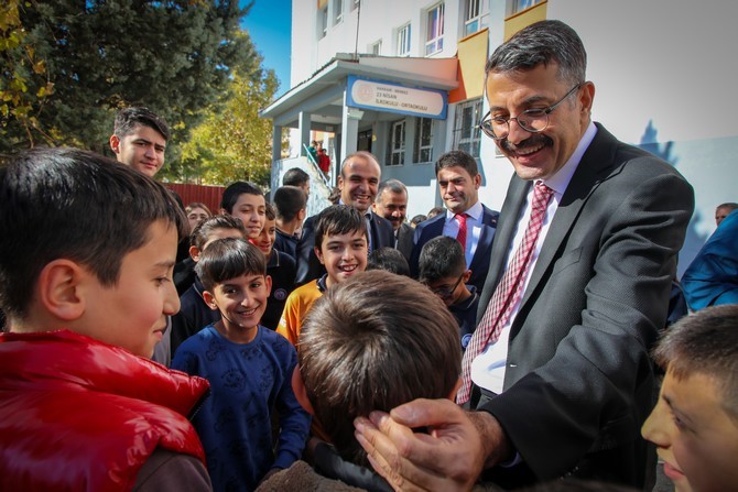 Vali Çelik: “Okuma alışkanlığı bir yaşam şeklidir”