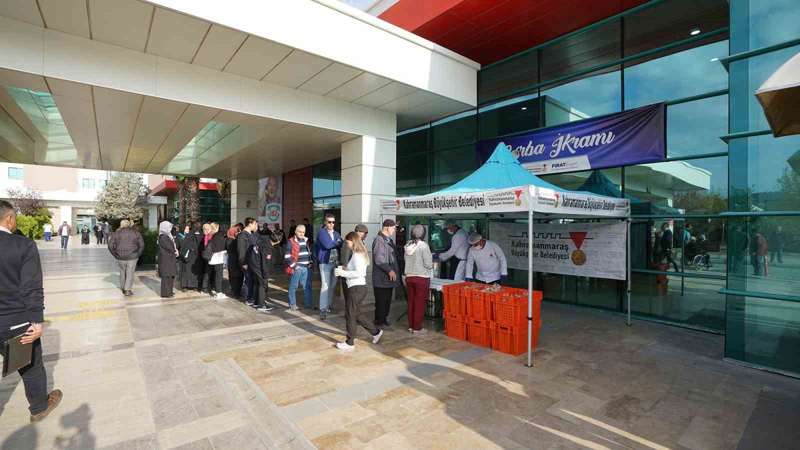 B&uuml;y&uuml;kşehir&rsquo;in sıcak &ccedil;orba ikramı g&ouml;n&uuml;lleri ısıtıyor
