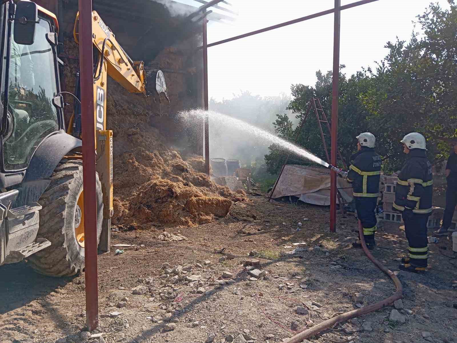 Samandağ’da samanlık yangını
