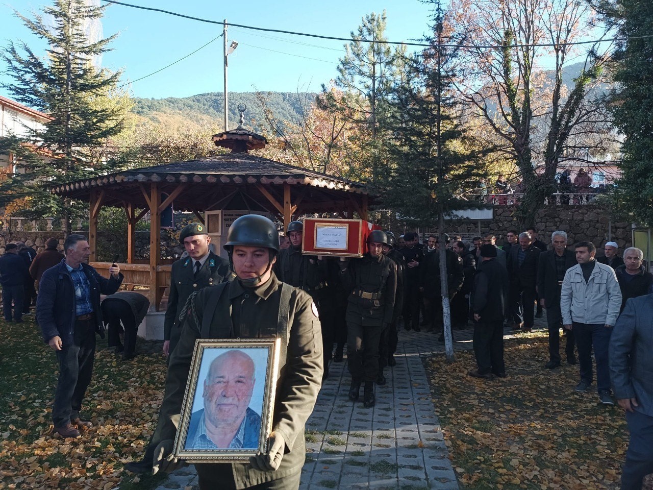 Kıbrıs gazisi son yolculuğuna uğrlandı