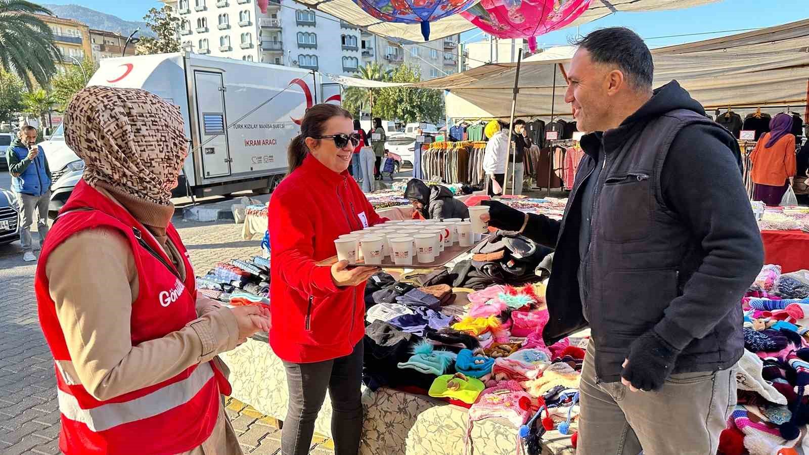 Kızılay’dan esnafa mesir macunlu süt ikramı
