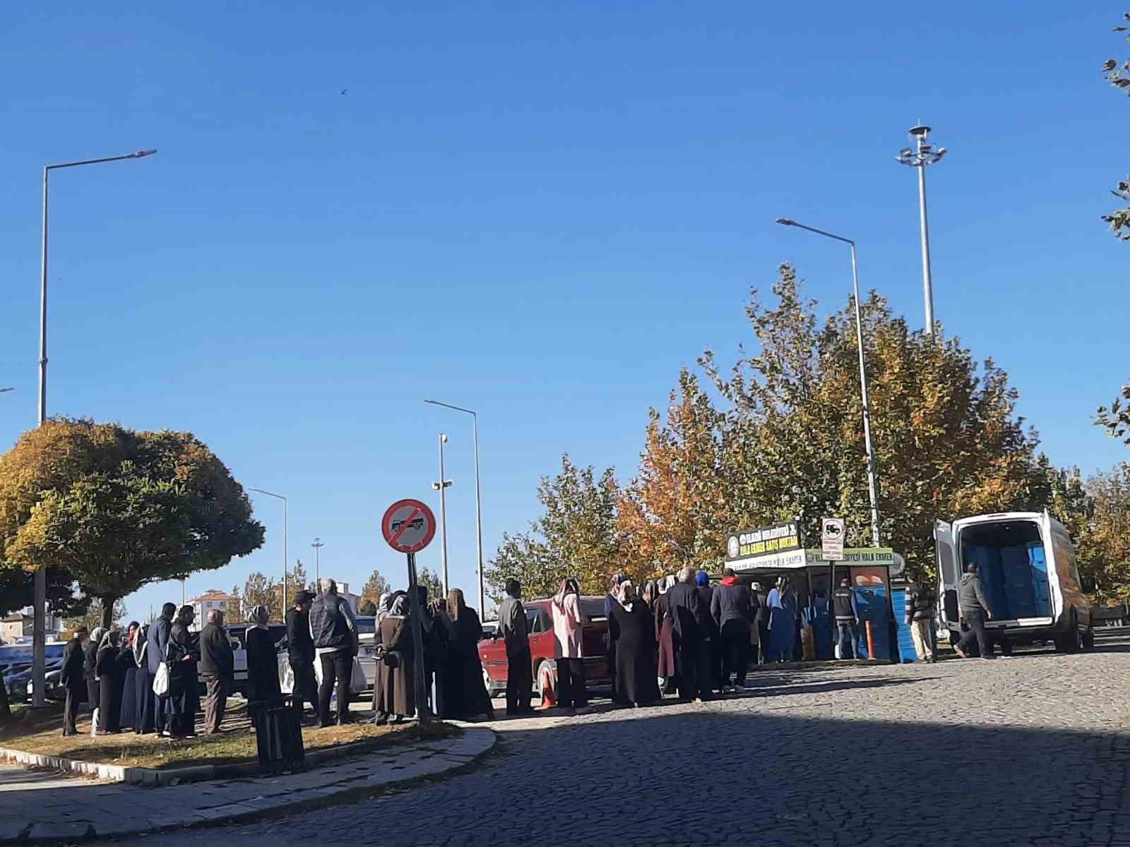 Elazığ’da halk ekmeğe yoğun ilgi