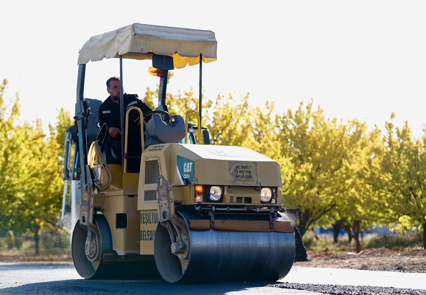 Yeşilyurt’ta 43 bin tok sıcak asfalt serimi
