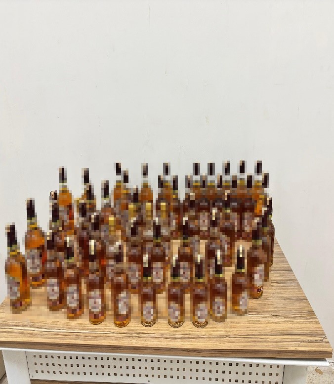 Kahramanmaraş&rsquo;ta sahte alkol operasyonuna 2 tutuklama
