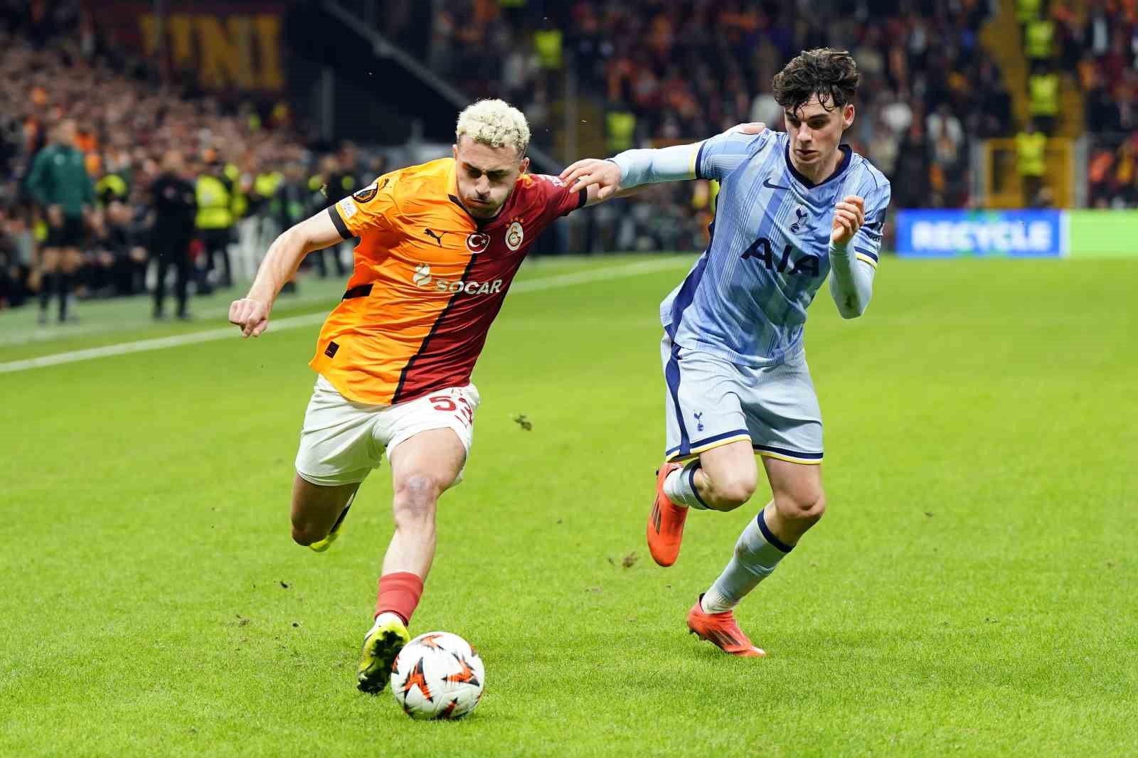 UEFA Avrupa Ligi: Galatasaray: 3 - Tottenham: 1 (İlk yarı)
