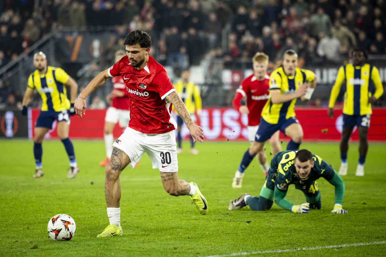 UEFA Avrupa Ligi: AZ Alkmaar: 3 - Fenerbahçe: 1 (Maç sonucu)