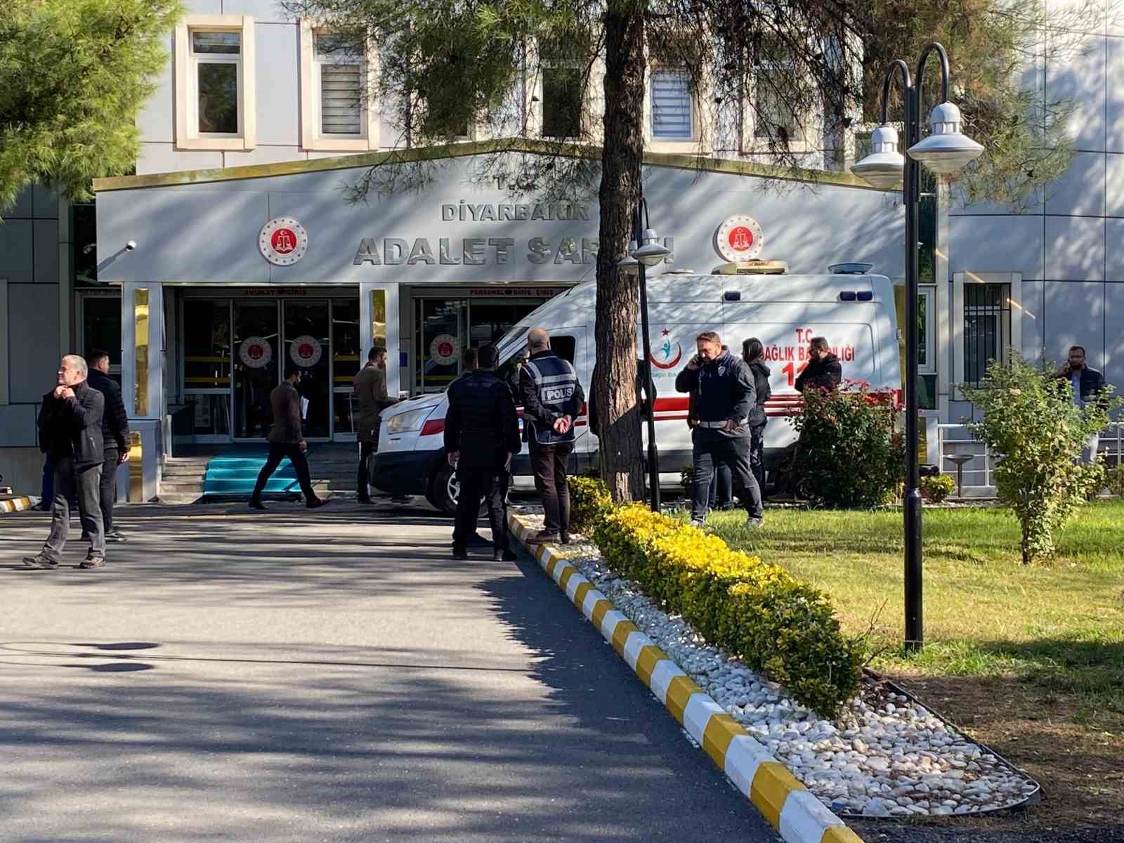 Mahkeme salonunda fenalaşan Arif Güran hastaneye kaldırıldı
